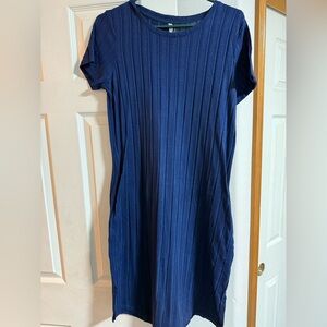 Women Navy blue pleated dress with short sleeves #pleated #dress
